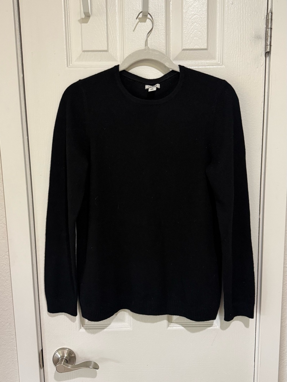 L.L. Bean Black Crewneck Sweater - Lightweight 100% Cashmere